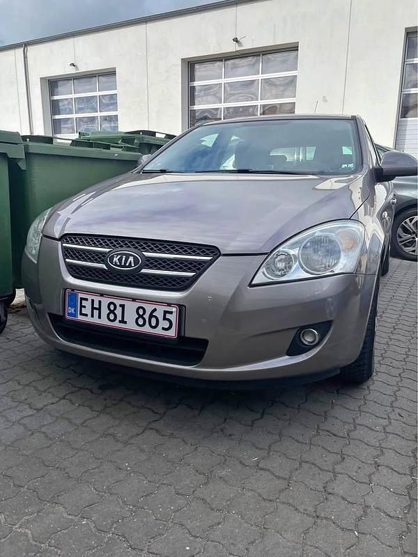 Brugt 2007 Kia Ceed Hatchback | 34.500 kr. (Lidt for dyr) - Billede 1/3