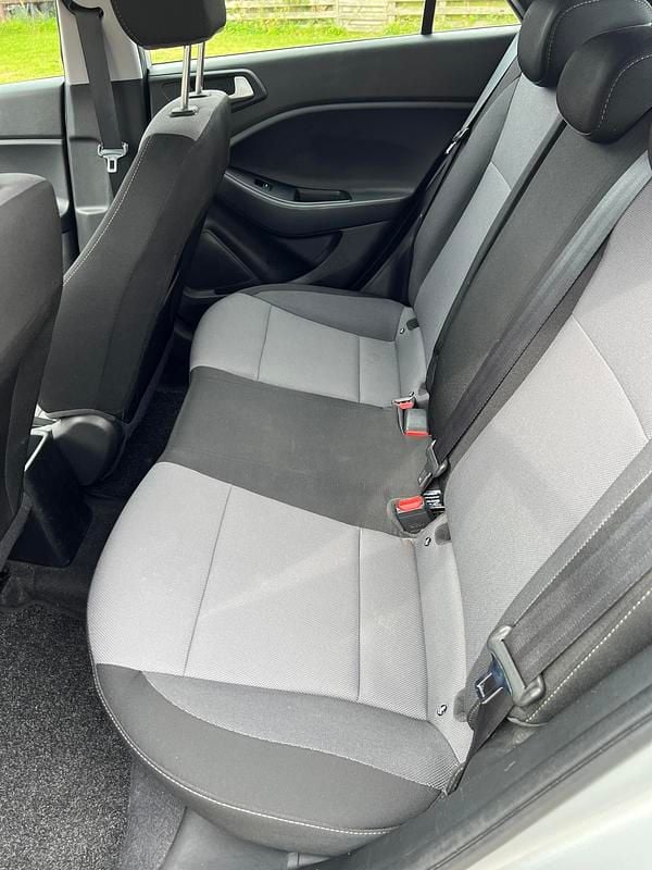 Grå Brugt 2017 Hyundai i20 Trend Hatchback | 62.700 kr. (God pris) - Billede 1/8