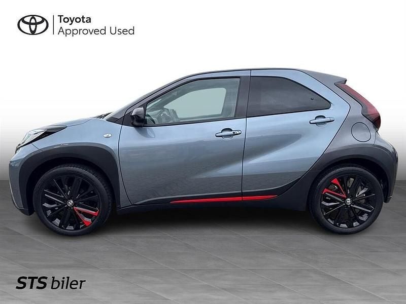 Brugt Toyota Aygo X 72 HK (52 kW) 2024 2zy celestite grey/grey metall SUV