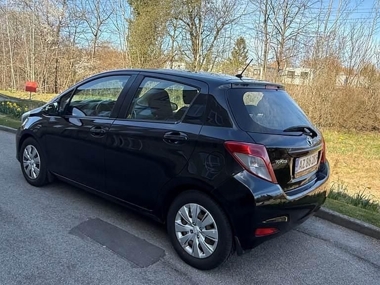 Brugt Toyota Yaris 69 HK (50 kW) 2014 MPV