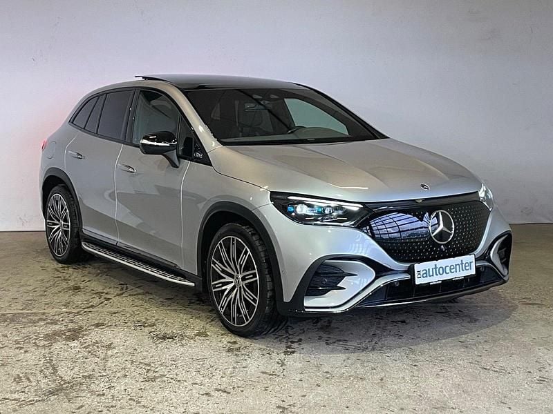 Sølvmetal Brugt 2024 Mercedes EQE500 AMG line SUV | 699.500 kr. - Billede 1/4