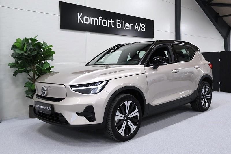 Sølvmetal Brugt 2022 Volvo XC40 Core SUV | 214.900 kr. (Fair pris) - Billede 1/4