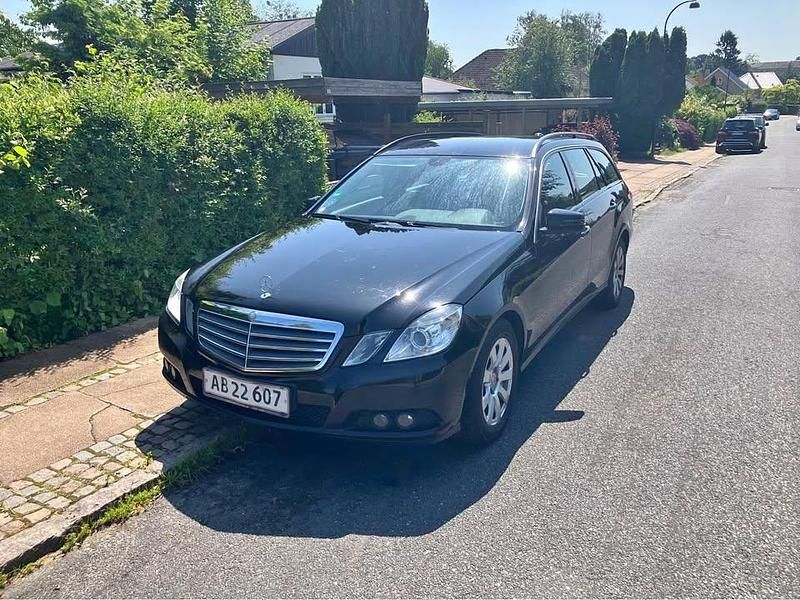 Brugt 2011 Mercedes E200 Stationcar | 62.500 kr. (God pris) - Billede 1/4
