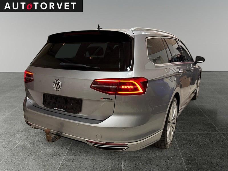 Brugt VW Passat R-line 272 HK (200 kW) 2019 Sølvmetal Stationcar