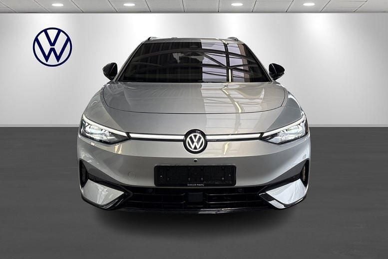 Brugt VW ID.7 Style 210 kW (286 HK) 2025 Sølvmetal Stationcar