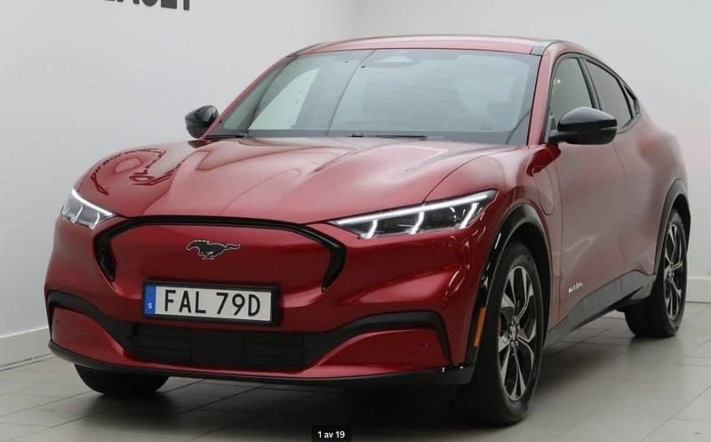 Rødmetal Brugt 2022 Ford Mustang Mach-E Standard Range SUV | 229.900 kr. (Super pris) - Billede 1/2