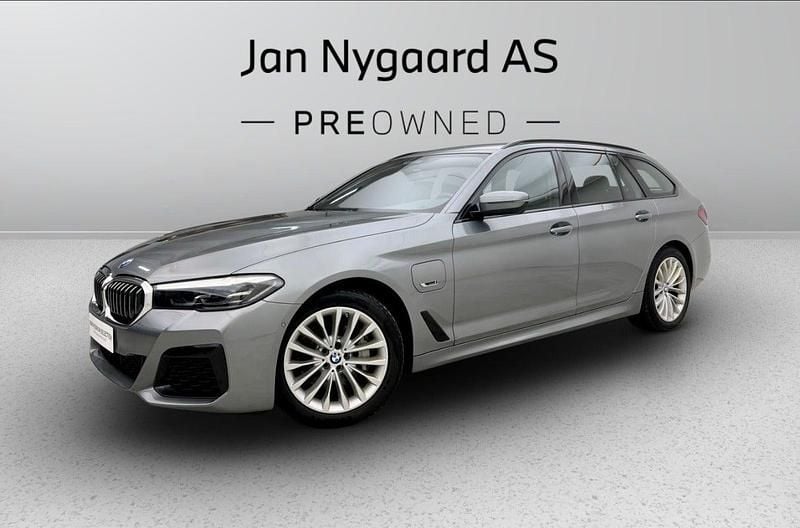Brugt BMW 530e M Sport 292 HK (214 kW) 2023 Gråmetal Stationcar