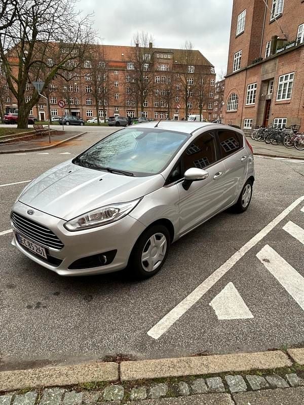 Grå Brugt 2016 Ford Fiesta Titanium X Hatchback | 60.900 kr. (Fair pris) - Billede 1/7