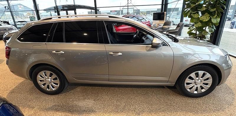 Brugt Skoda Octavia Style 115 HK (84 kW) 2017 Sølvmetal Stationcar