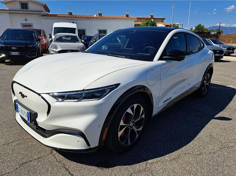 Ny Ford Mustang Mach-E Extended Range 275 kW (375 HK) 2025 Hvidmetal SUV