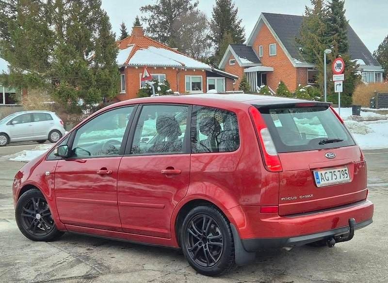 Brugt Ford Focus Ghia 146 HK (107 kW) 2007 Stationcar