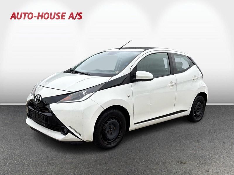 Brugt 2015 Toyota Aygo X-wave Sky Hatchback | 39.500 kr. (God pris) - Billede 1/4
