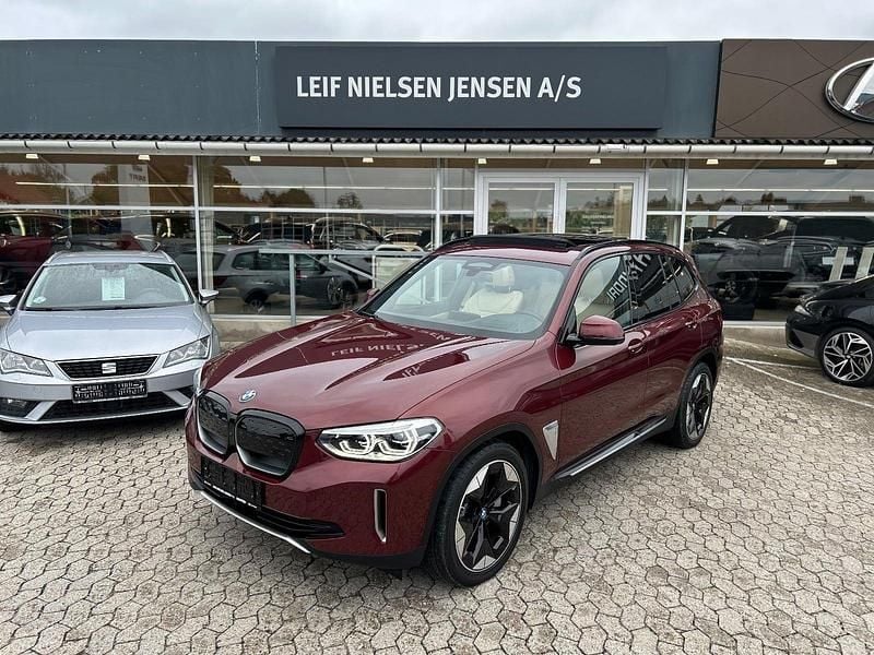 Bordeauxmetal Brugt 2021 BMW iX3 SUV | 309.900 kr. (God pris) - Billede 1/4