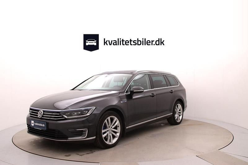 Gråmetal Brugt 2018 VW Passat GTE Stationcar | 159.900 kr. (Super pris) - Billede 1/4