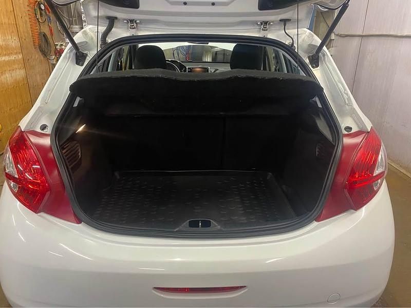 Brugt Peugeot 208 2014 Hatchback