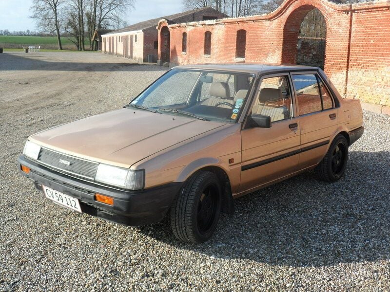 Brugt Toyota Corolla 80 HK (58 kW) 1985 Guld