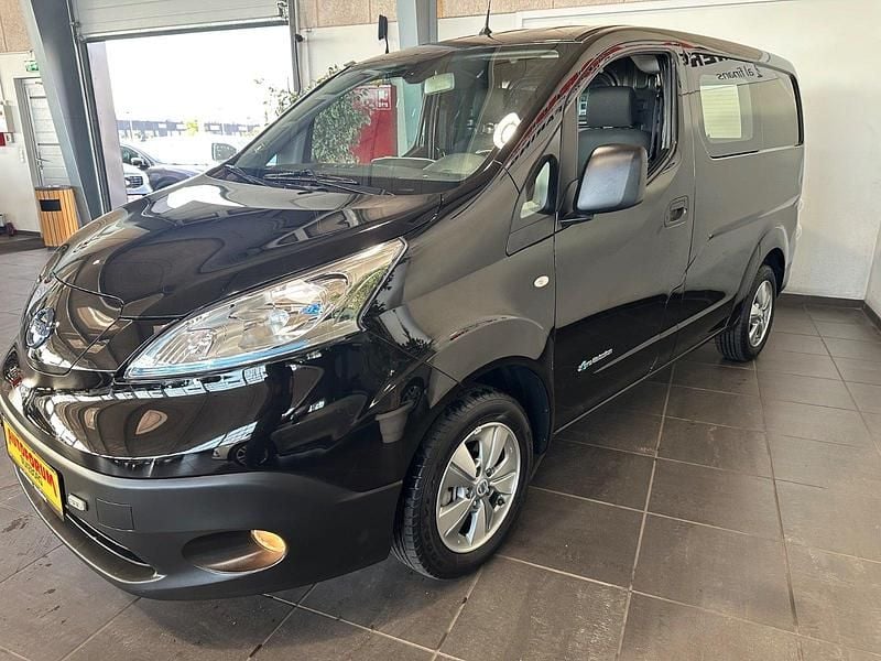 Brugt Nissan e-NV200 Premium Edition 80 kW (109 HK) 2022 Sortmetal MPV