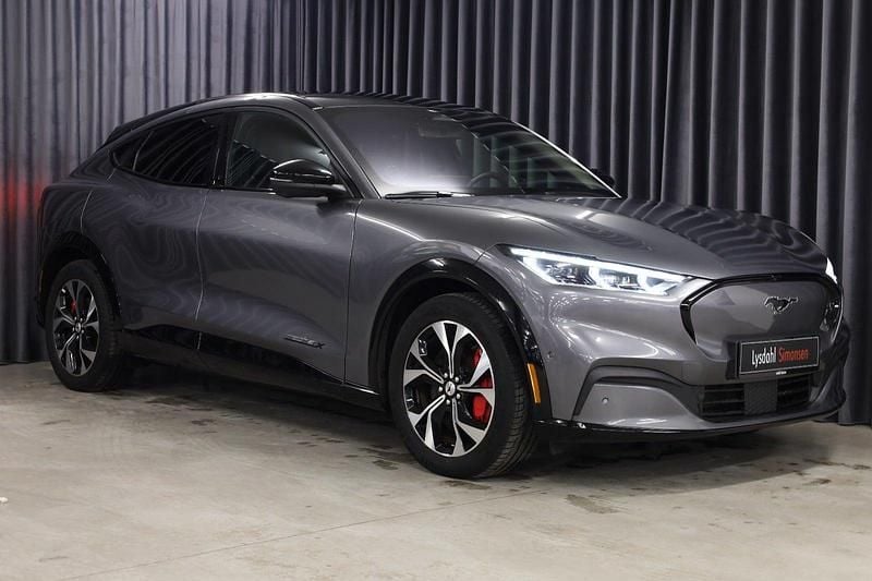 Gråmetal Brugt 2024 Ford Mustang Mach-E Extended Range SUV | 299.900 kr. (Fair pris) - Billede 1/4