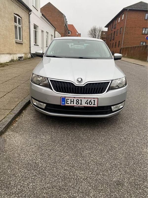 Brugt Skoda Rapid 105 HK (77 kW) 2014 Grå Hatchback
