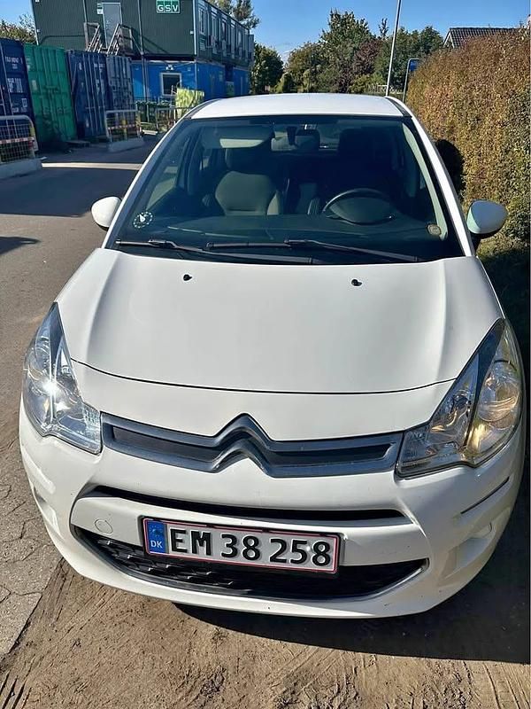 Hvid Brugt 2013 Citroën C3 Hatchback | 35.000 kr. - Billede 1/4