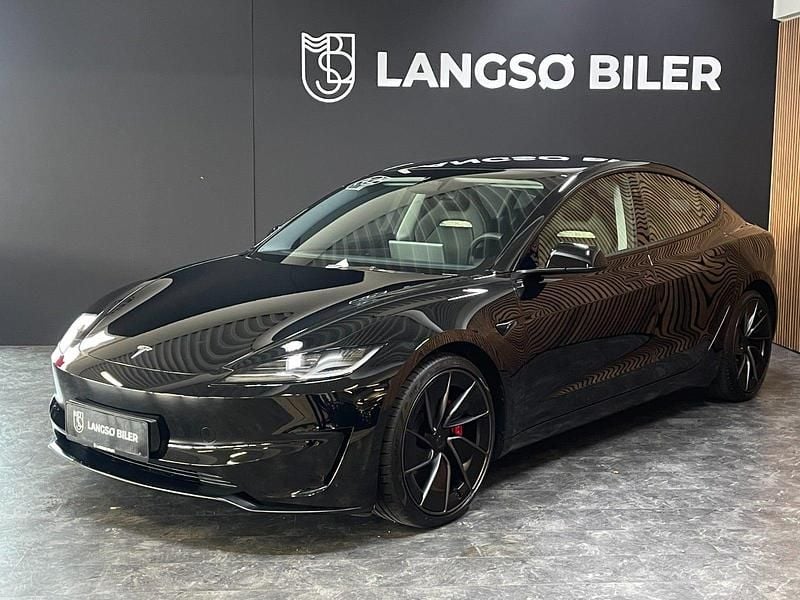 Sortmetal Brugt 2024 Tesla Model 3 Performance Sedan | 399.500 kr. - Billede 1/4