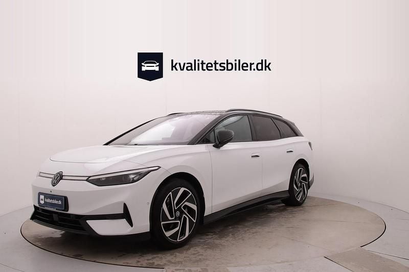 Hvidmetal Brugt 2025 VW ID.7 Style Stationcar | 404.900 kr. - Billede 1/4