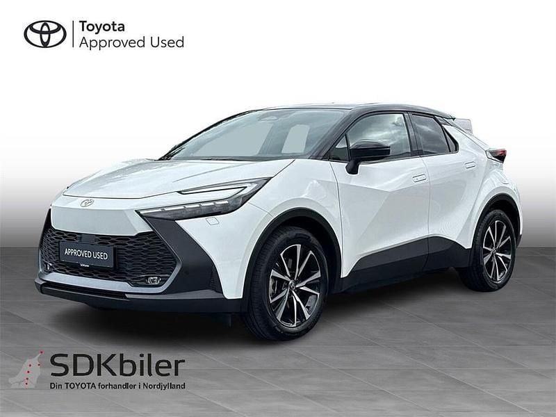 Hvid med sort tag Brugt 2025 Toyota C-HR Style SUV | 339.900 kr. - Billede 1/3