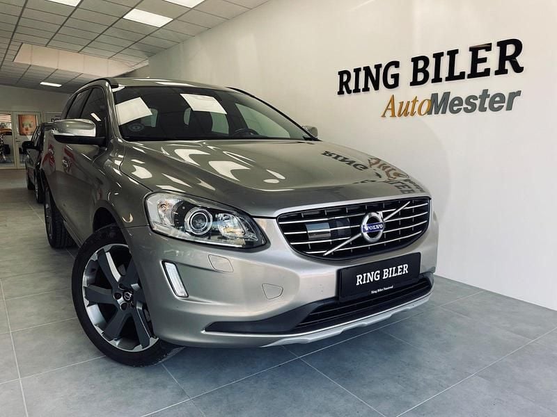 Champagnemetal Brugt 2016 Volvo XC60 Momentum SUV | 160.000 kr. (God pris) - Billede 1/4