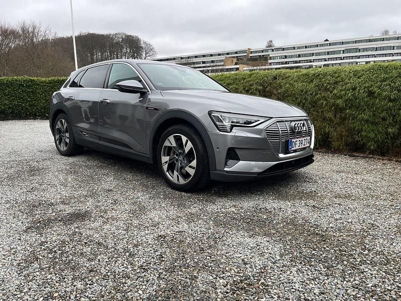 Brugt Audi e-tron 300 kW (408 HK) 2019 Beigemetal SUV