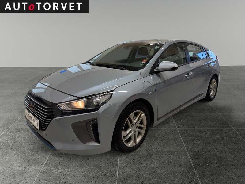 Sølvmetal Brugt 2018 Hyundai Ioniq Trend Sedan | 79.700 kr. (Fair pris) - Billede 1/4