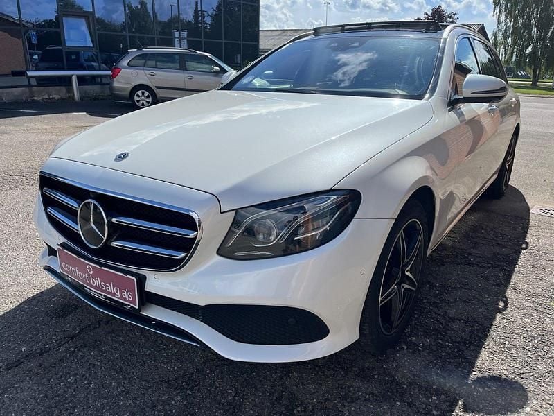 Perlemorshvid Brugt 2019 Mercedes E300 Avantgarde Stationcar | 335.000 kr. (God pris) - Billede 1/4