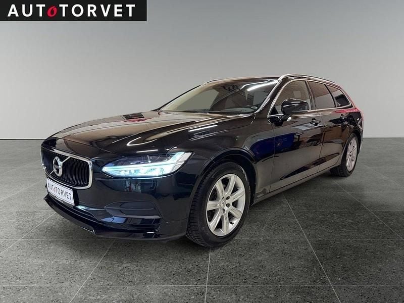 Sort Brugt 2018 Volvo V90 Momentum Stationcar | 219.900 kr. (God pris) - Billede 1/4