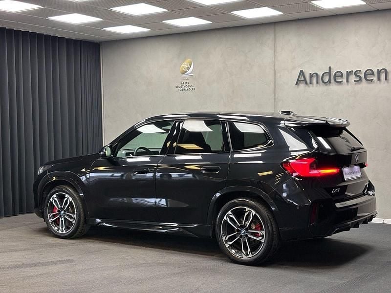 Brugt BMW iX1 M Sport 230 kW (313 HK) 2025 Blacksapphire SUV