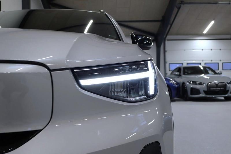 Brugt Volvo XC40 Core 169 kW (231 HK) 2022 Sølvmetal SUV