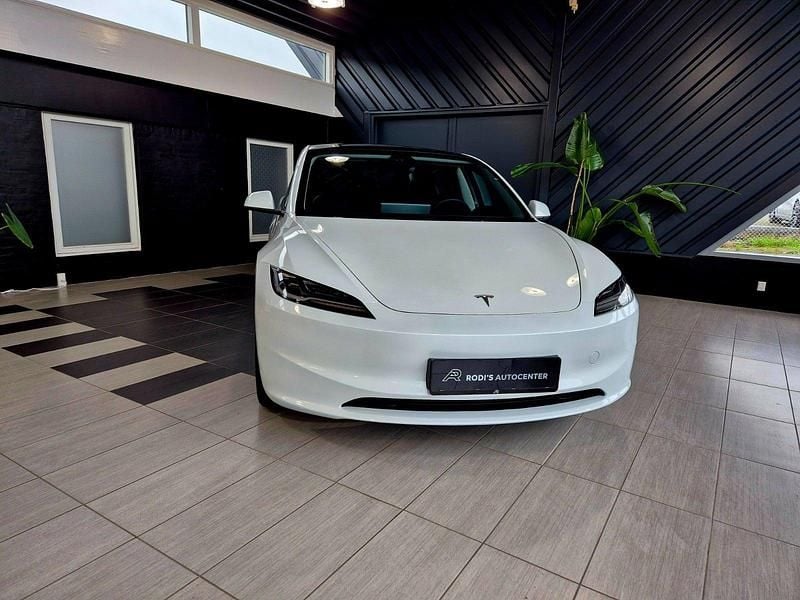 Brugt Tesla Model 3 RWD 208 kW (283 HK) 2024 Hvidmetal Sedan