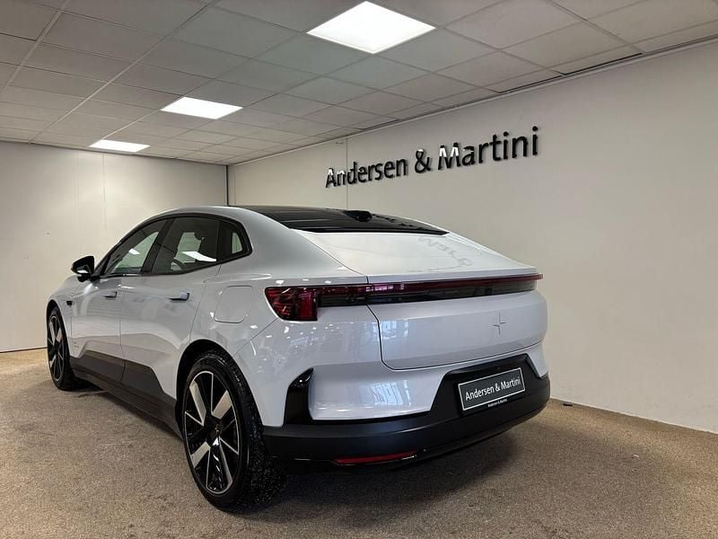 Ny Polestar 4 400 kW (544 HK) 2025 Magnesium SUV