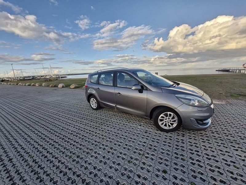 Brugt Renault Grand Scénic III 130 HK (95 kW) 2012 MPV