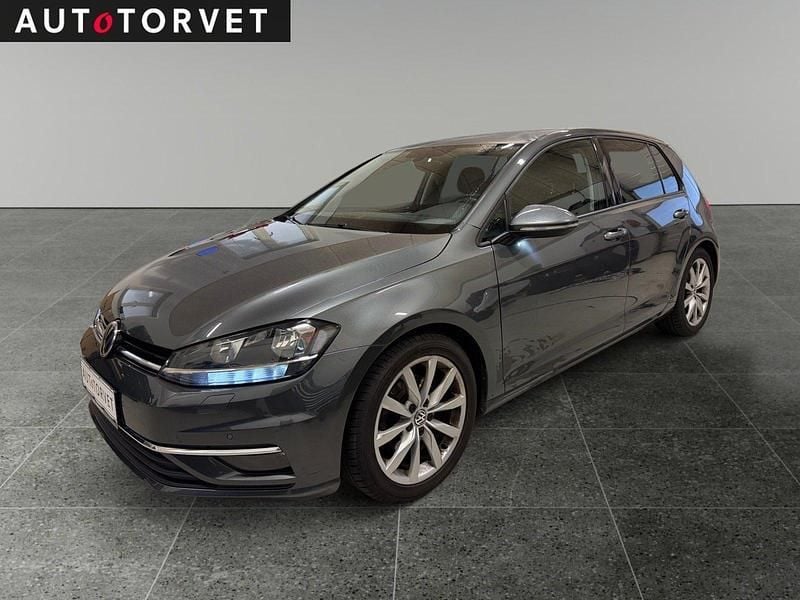 Gråmetal Brugt 2018 VW Golf VII Highline Hatchback | 129.700 kr. (Super pris) - Billede 1/4