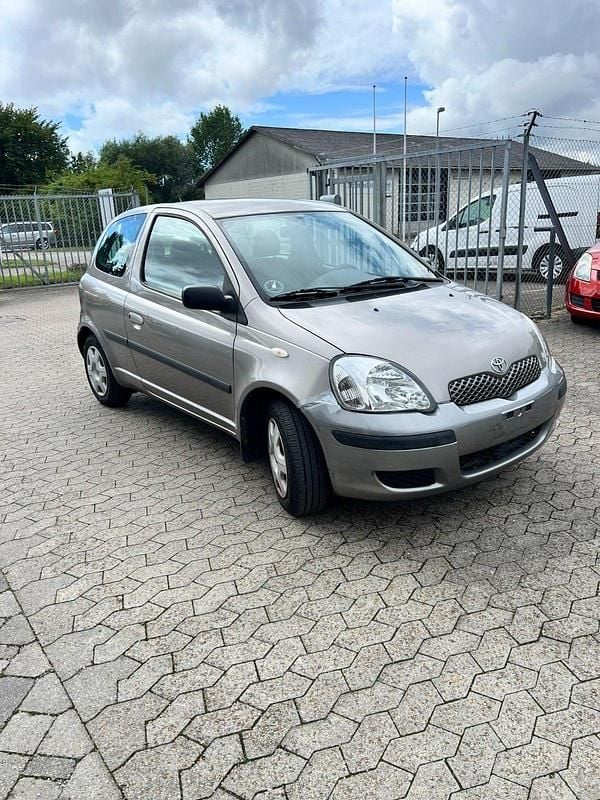 Brugt 2004 Toyota Yaris Sol Hatchback | 17.800 kr. (Fair pris) - Billede 1/4