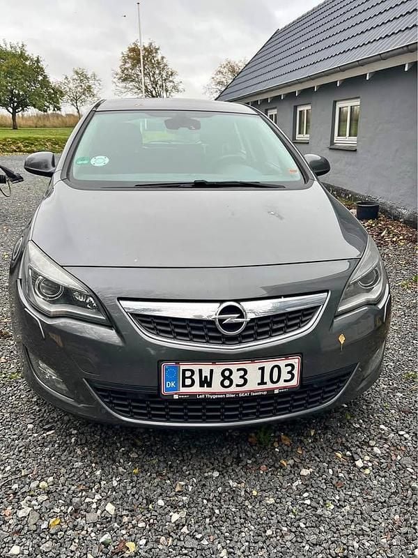 Brugt 2011 Opel Astra Hatchback | 45.000 kr. (Fair pris) - Billede 1/4