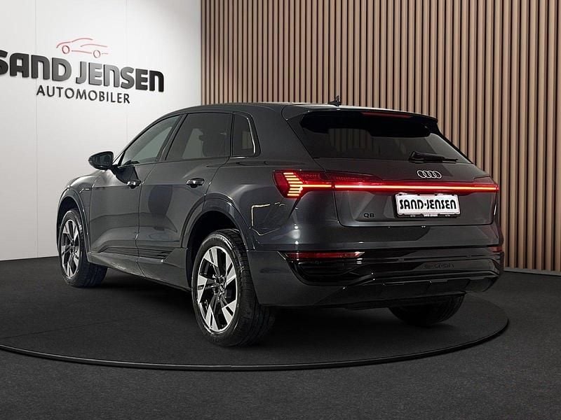Brugt Audi Q8 e-tron Advanced 300 kW (408 HK) 2023 Gråmetal SUV