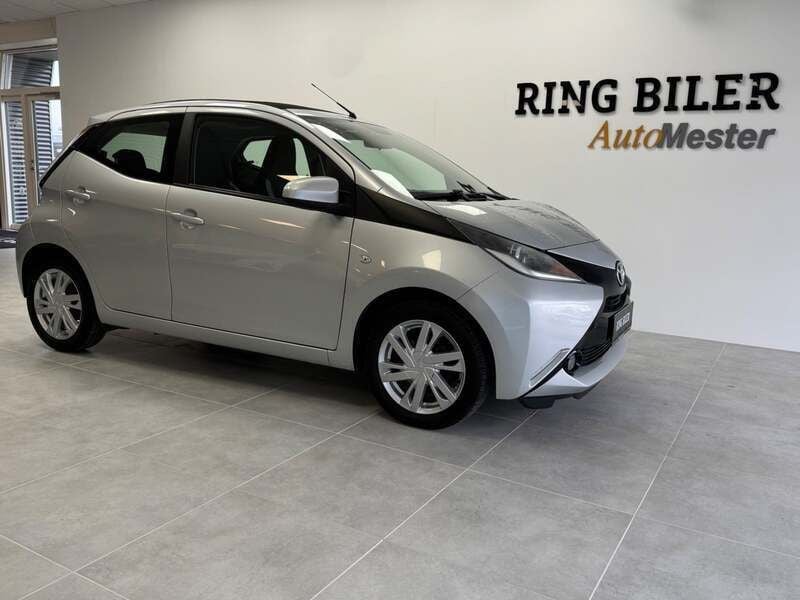 Brugt 2018 Toyota Aygo x-sky Hatchback | 79.800 kr. (Lidt for dyr) - Billede 1/3