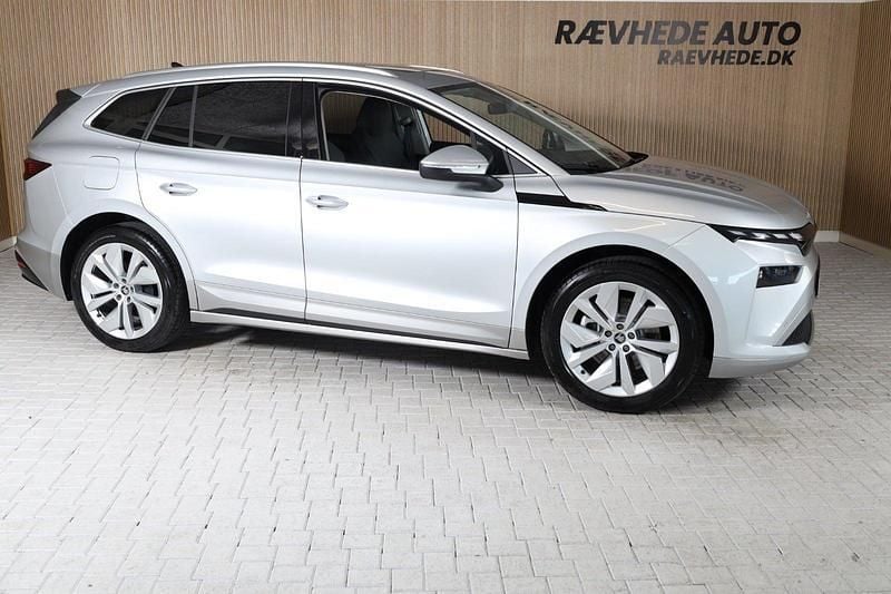 Sølvmetal Ny 2025 Skoda Enyaq iV SUV | 399.900 kr. (Fair pris) - Billede 1/2