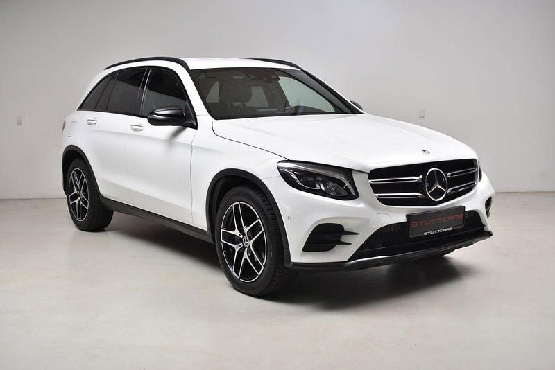 Hvidmetal Brugt 2017 Mercedes GLC250 AMG line SUV | 2.100 kr. - Billede 1/4