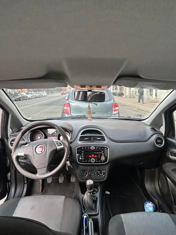 Brugt Fiat Punto Dynamic 85 HK (62 kW) 2013 Grå Hatchback