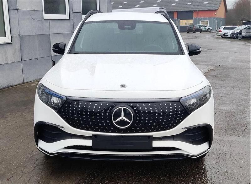 Brugt Mercedes EQB300 AMG line 167 kW (228 HK) 2024 Hvid SUV
