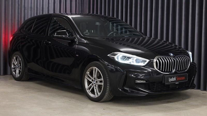 Sortmetal Brugt 2020 BMW 118 M Sport Hatchback | 269.900 kr. (Lidt for dyr) - Billede 1/4