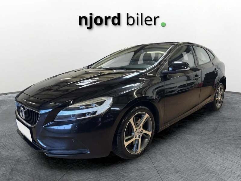 Brugt 2017 Volvo V40 Momentum Stationcar | 119.400 kr. (Super pris) - Billede 1/3