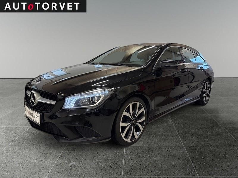 Sort Brugt 2015 Mercedes CLA200 Shooting Brake Stationcar | 124.700 kr. (Fair pris) - Billede 1/4