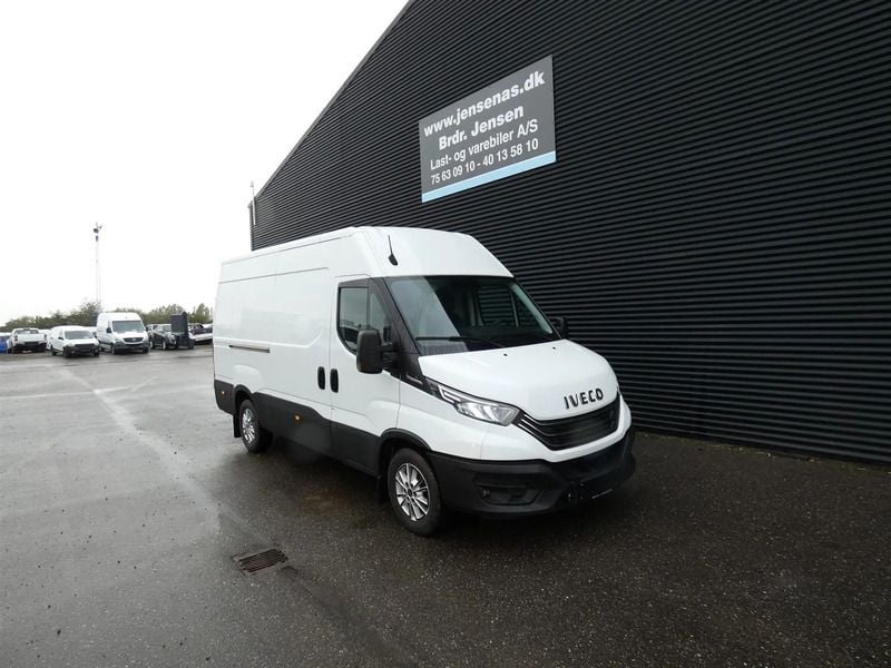 Hvid Brugt 2022 Iveco Daily Van | 299.800 kr. - Billede 1/4